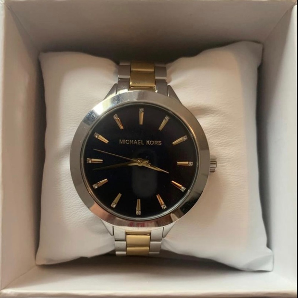 Micheal Kors Multicolor watch